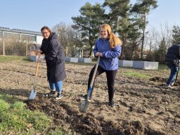 Erstes Treffen auf dem Acker